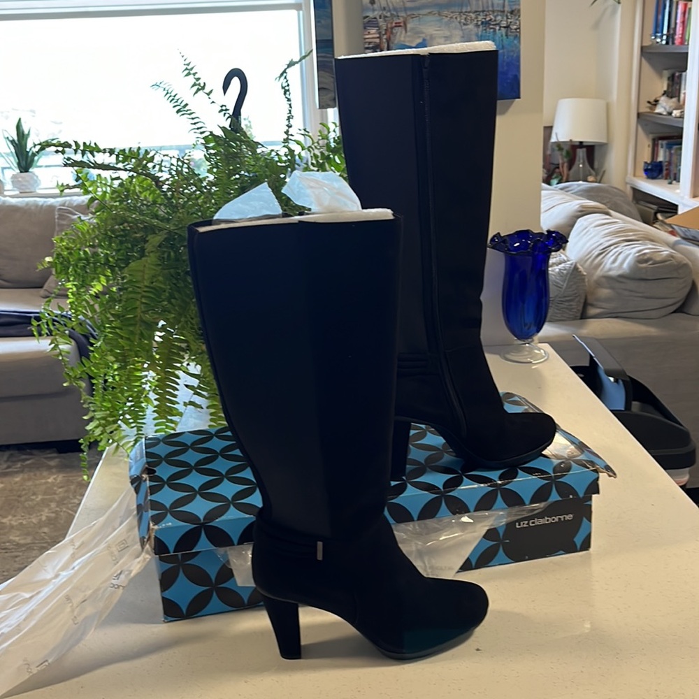 Liz, Claiborne, women's tall, knee-high a amboots, size 11 NWT